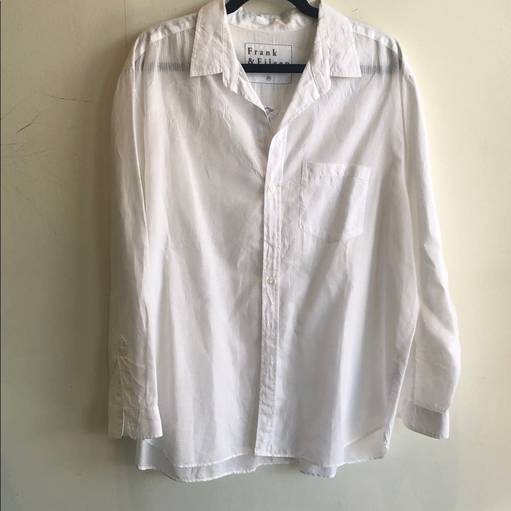Frank & Eileen Classic White striped Button Down Shirt!